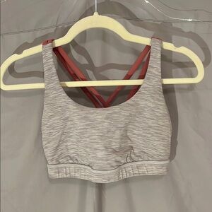 Lululemon energy bra size 6